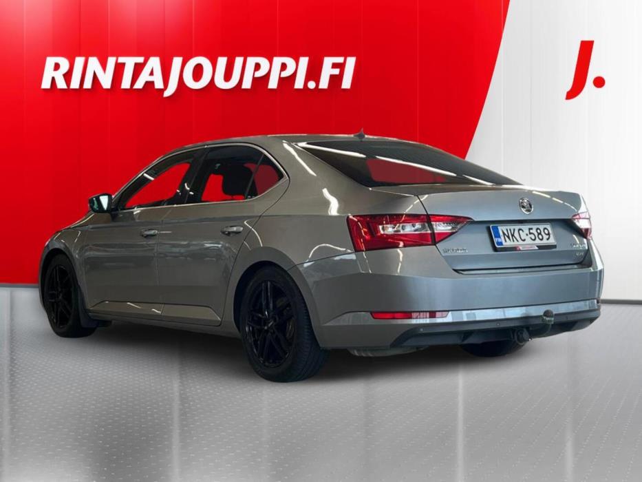 SKODA Superb 2016