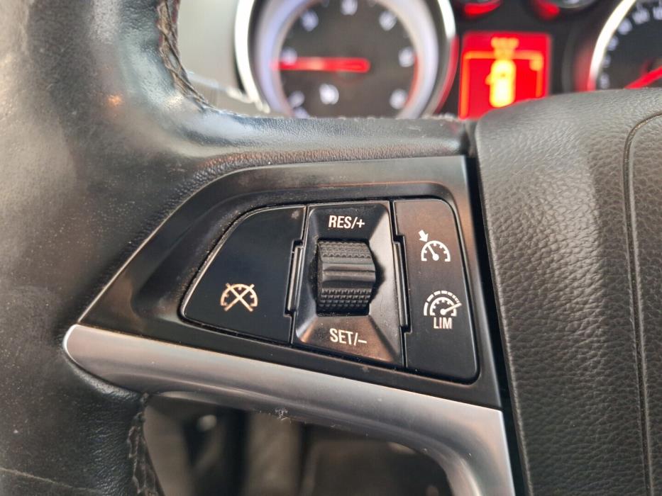 OPEL Zafira Tourer 2016