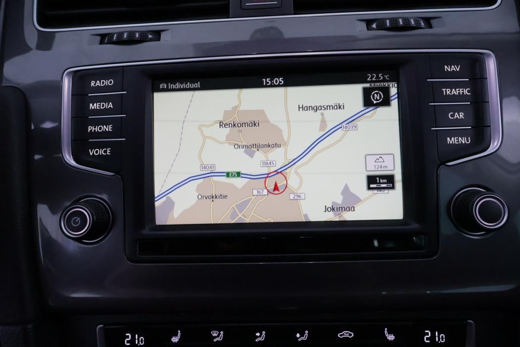 VOLKSWAGEN Golf 2016