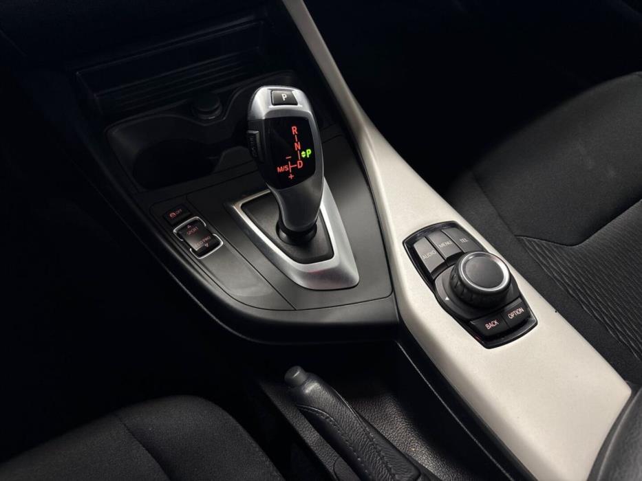BMW 118 2017