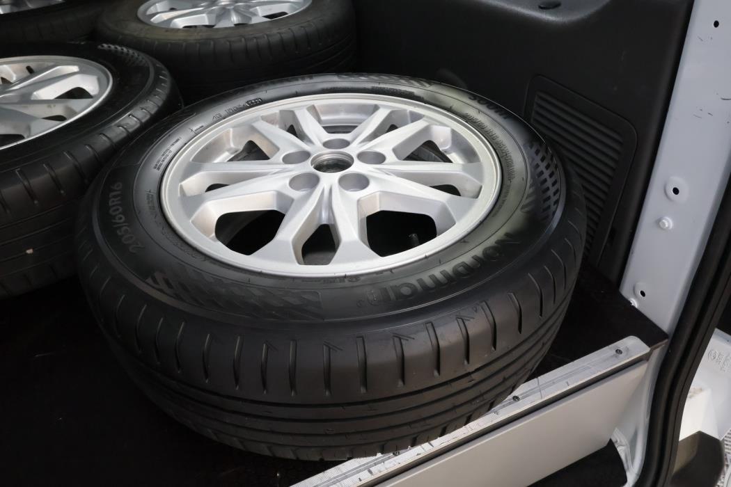 FORD Transit Connect 2023