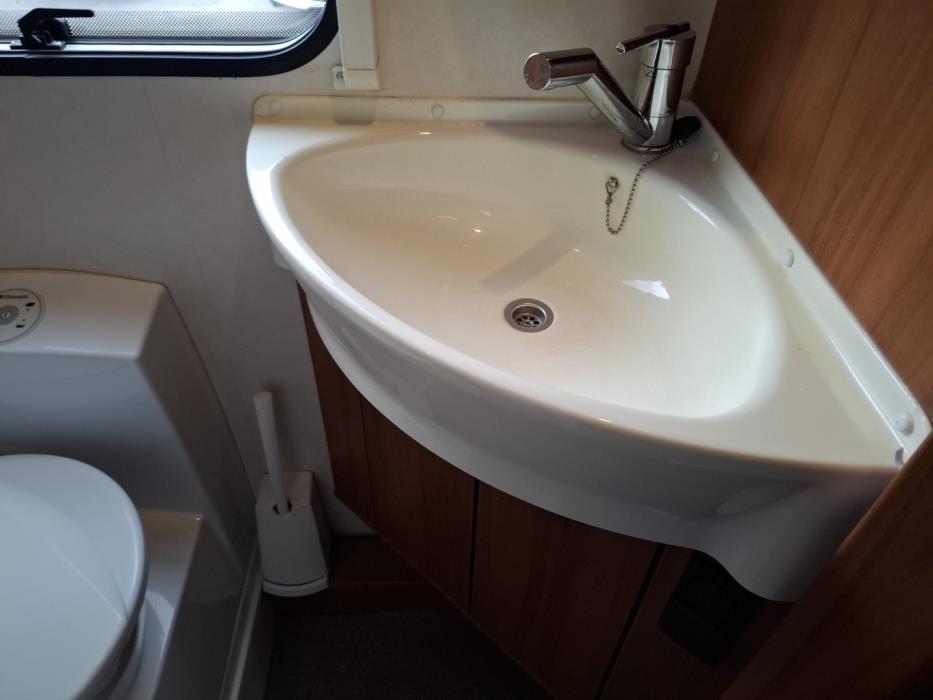 KNAUS Skywave 650 MF 2011