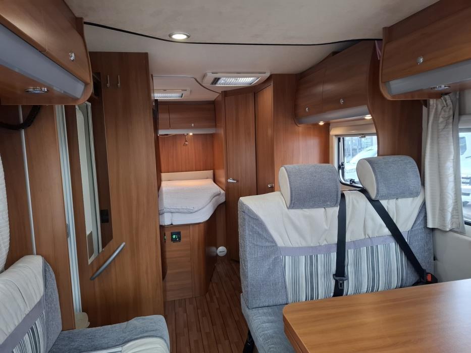 KNAUS Skywave 650 MF 2011
