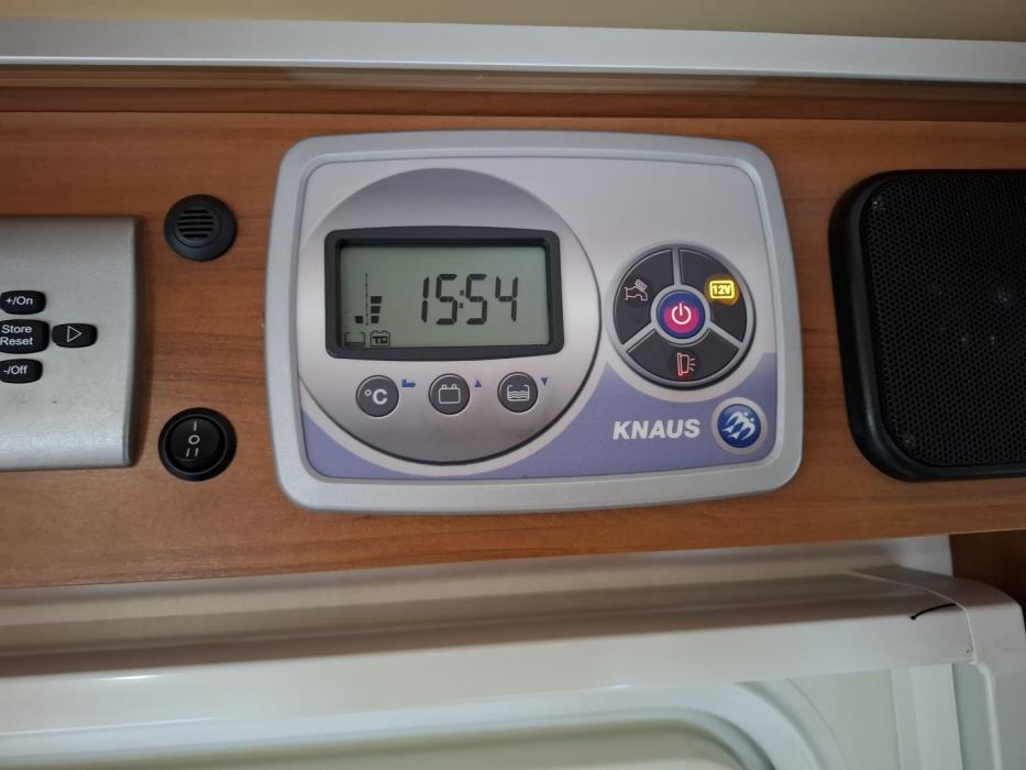 KNAUS Skywave 650 MF 2011