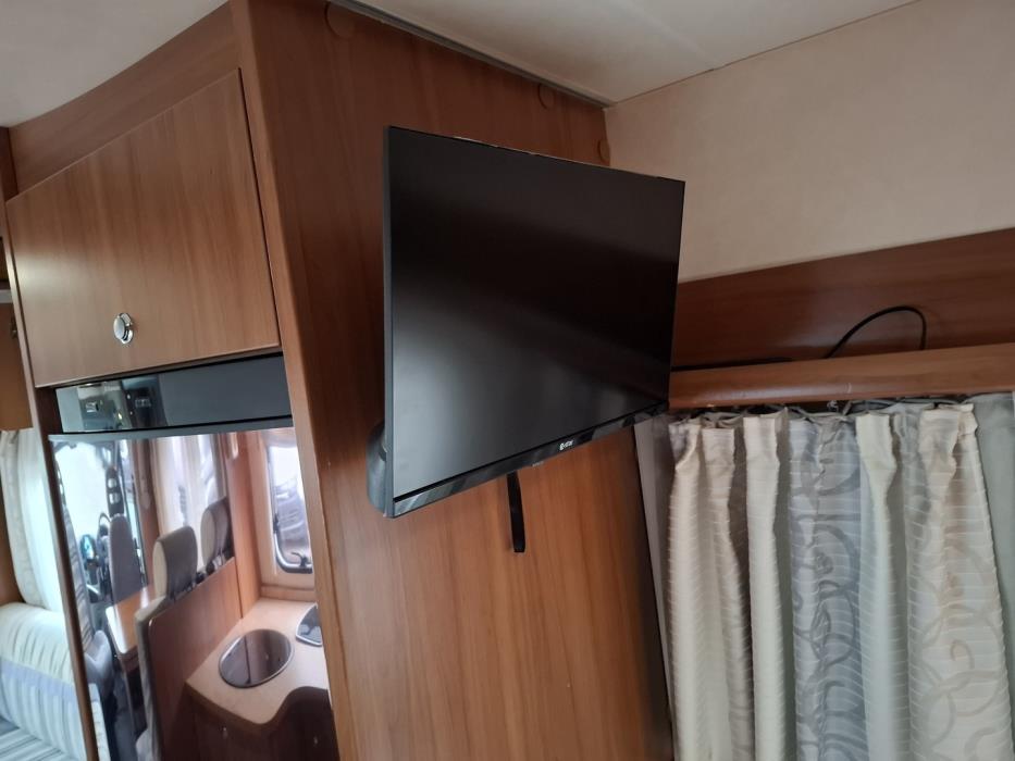 KNAUS Skywave 650 MF 2011