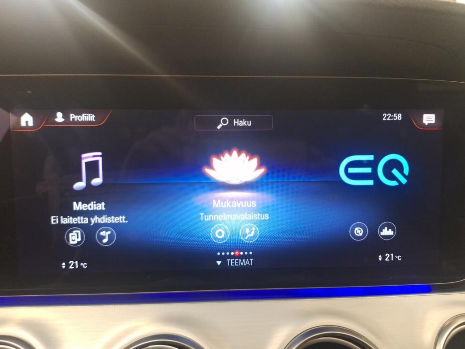 MERCEDES-BENZ E 2022