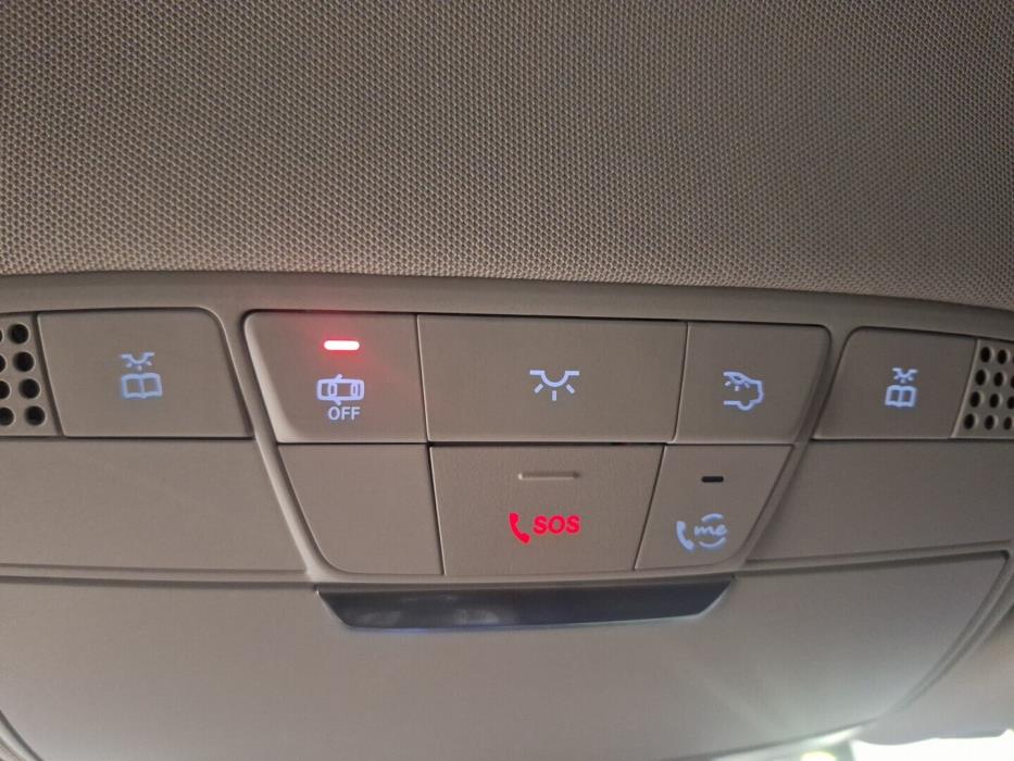 MERCEDES-BENZ E 2022