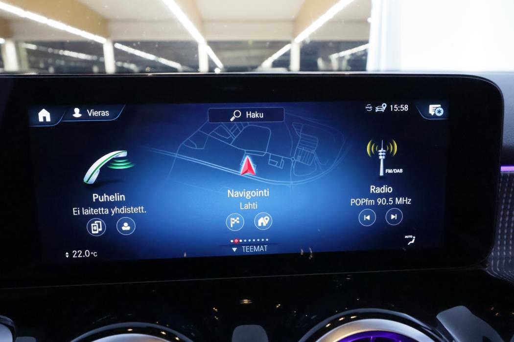 MERCEDES-BENZ EQB 2022