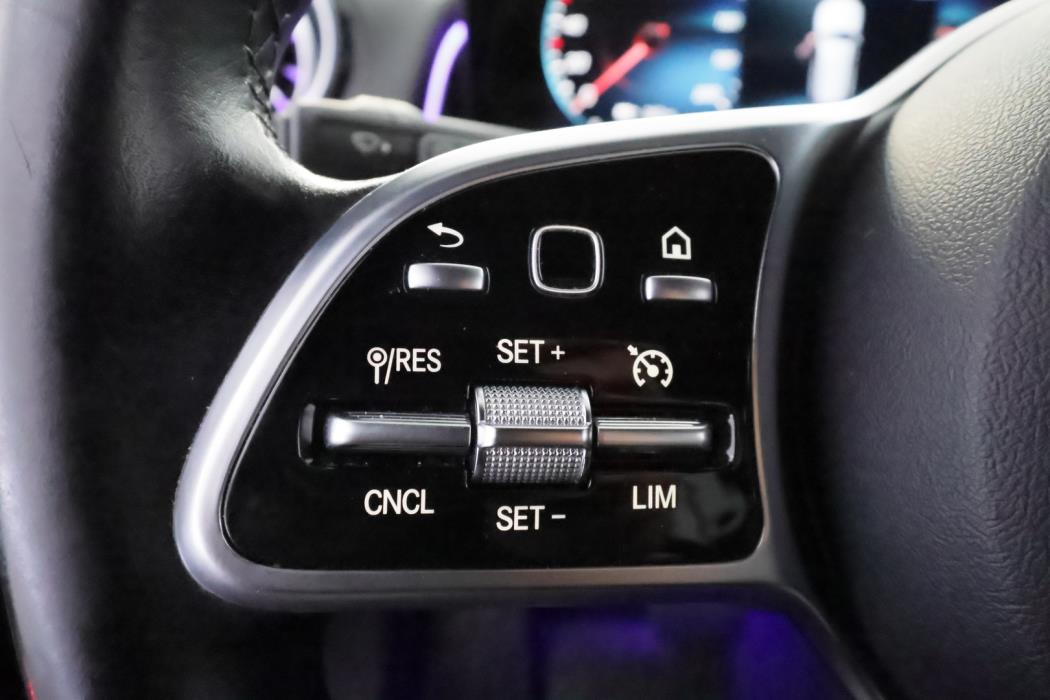 MERCEDES-BENZ EQB 2022