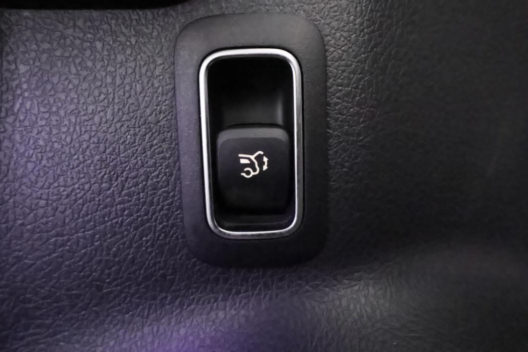 MERCEDES-BENZ EQB 2022