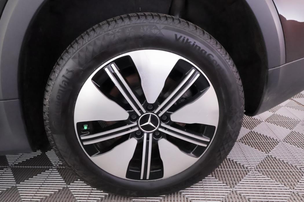MERCEDES-BENZ EQB 2022