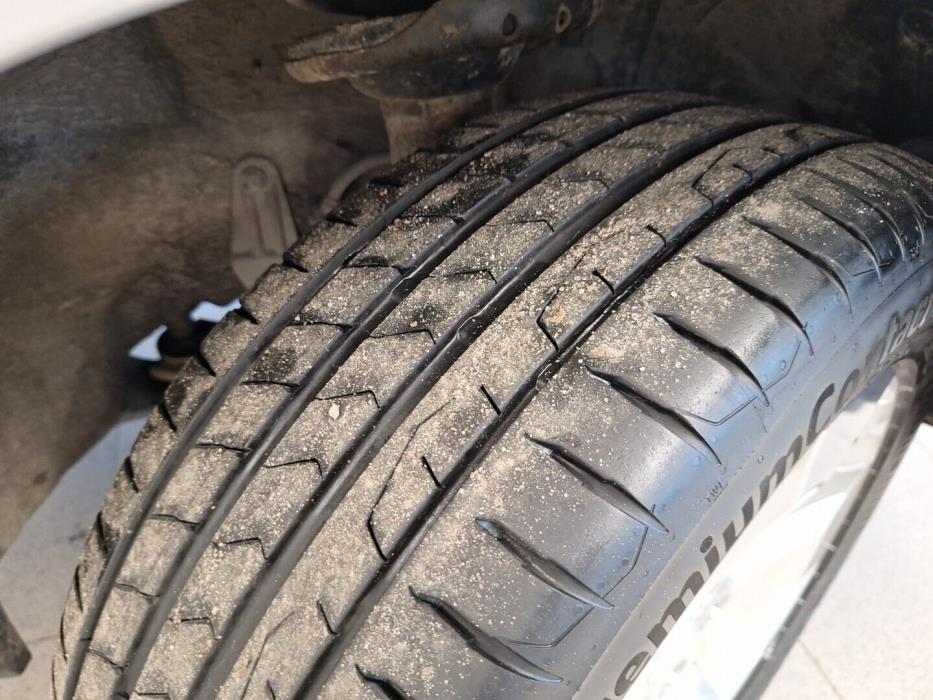 SUBARU Forester 2012