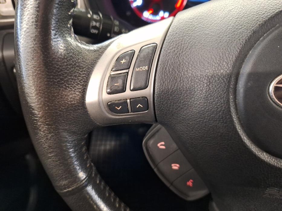 SUBARU Forester 2012