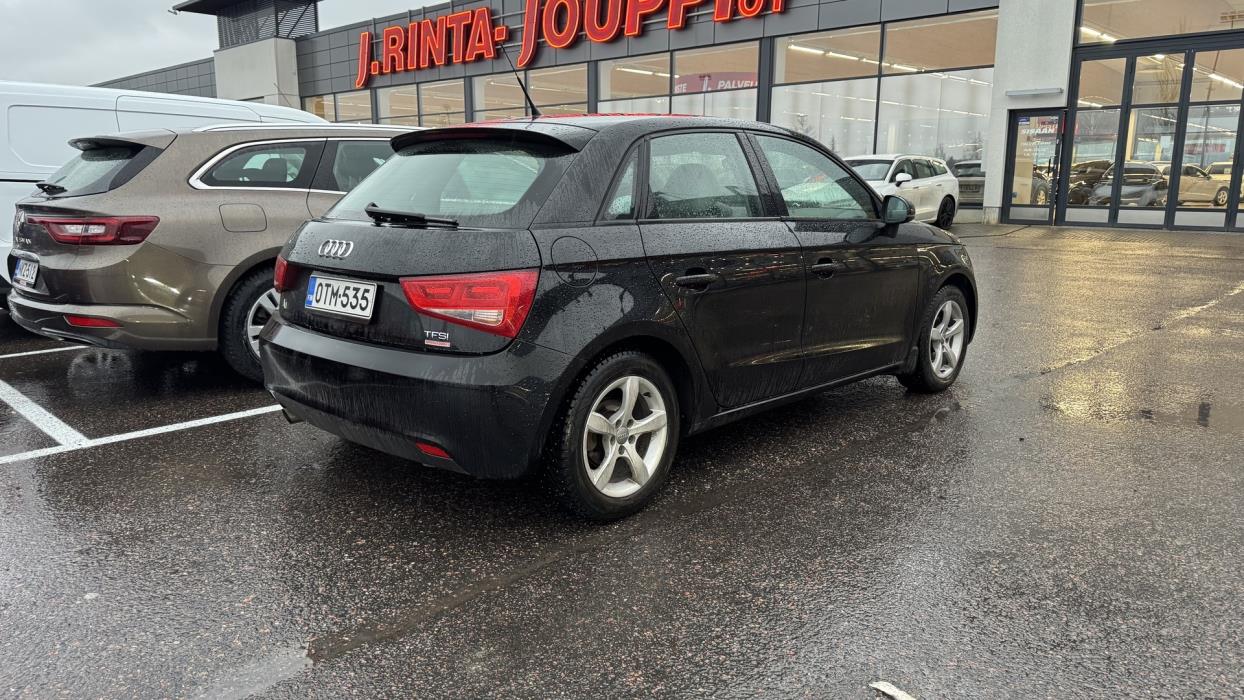 AUDI A1 2012