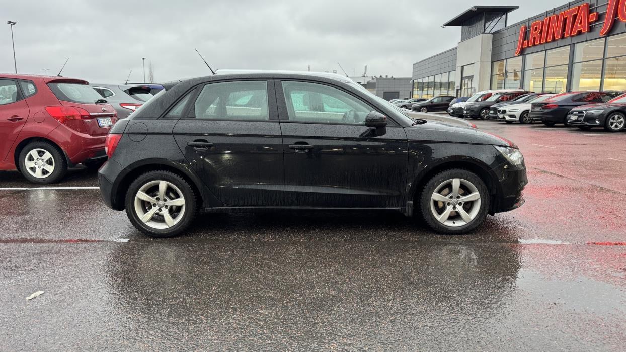 AUDI A1 2012