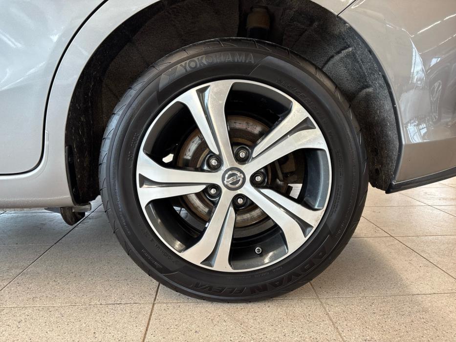 NISSAN Pulsar 2017