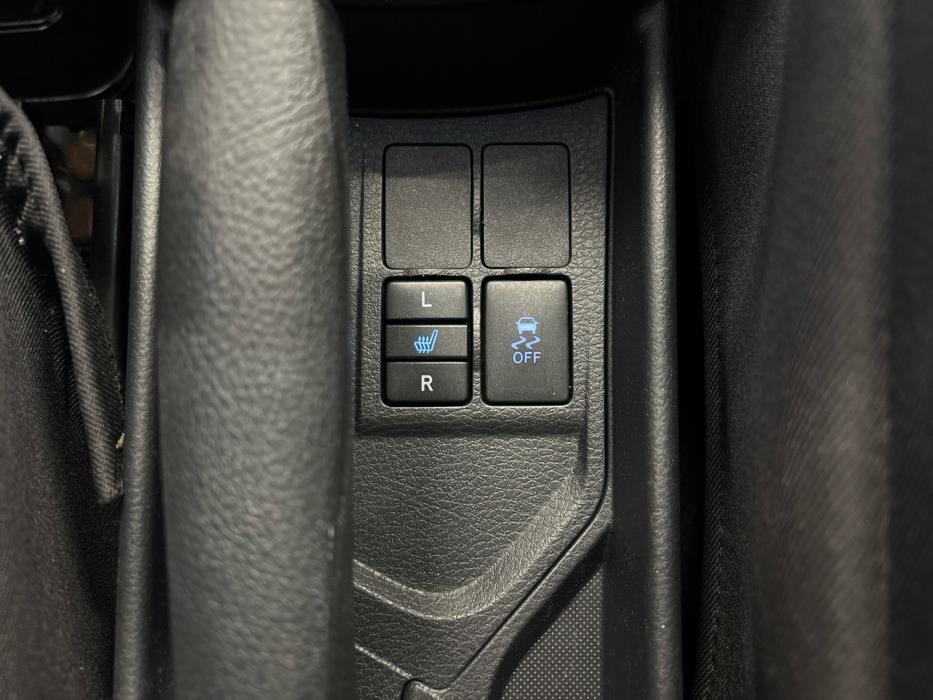 TOYOTA Yaris 2018