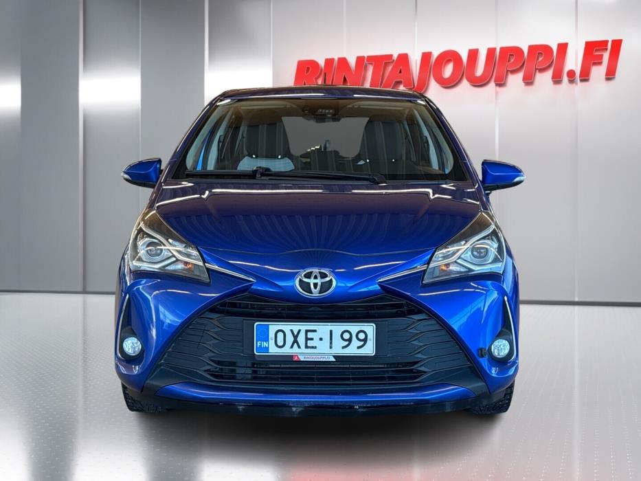 TOYOTA Yaris 2018