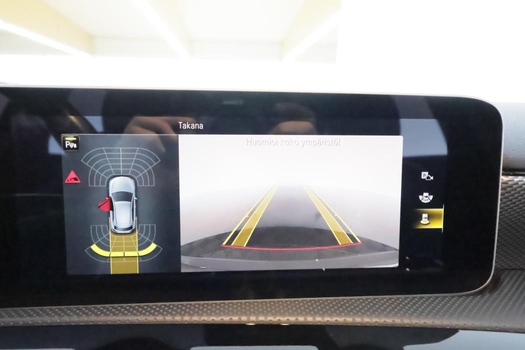 MERCEDES-BENZ A 2018