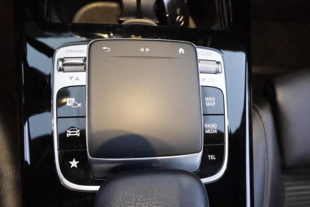 MERCEDES-BENZ A 2018