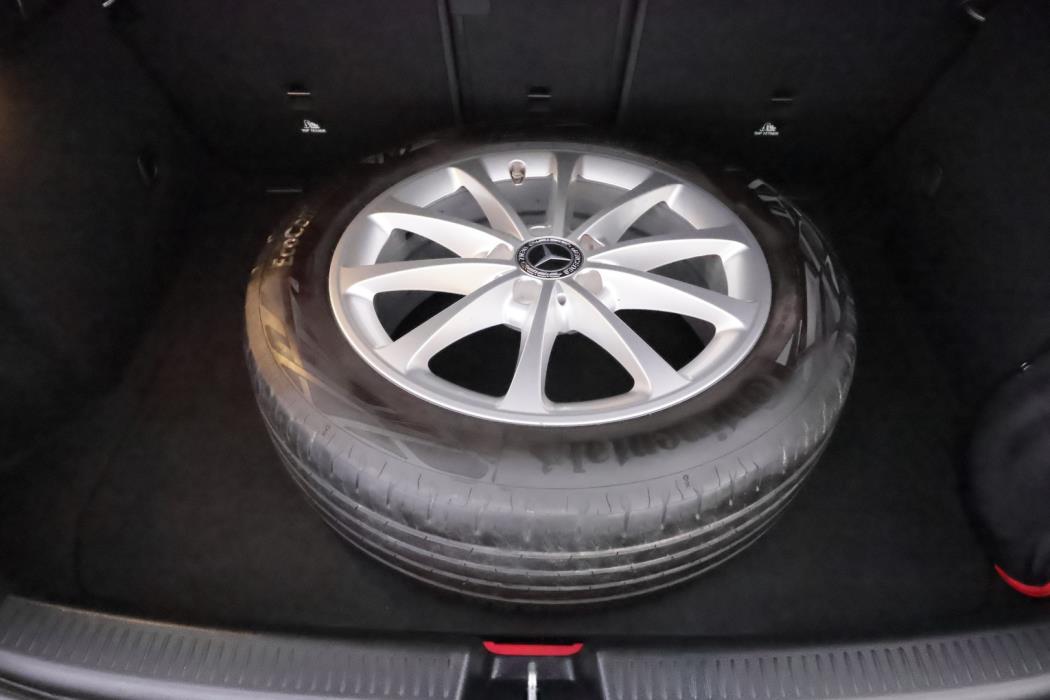 MERCEDES-BENZ A 2018