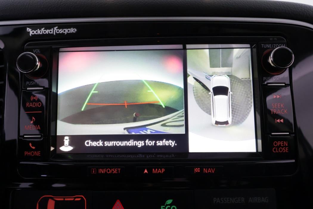 MITSUBISHI Outlander PHEV 2016