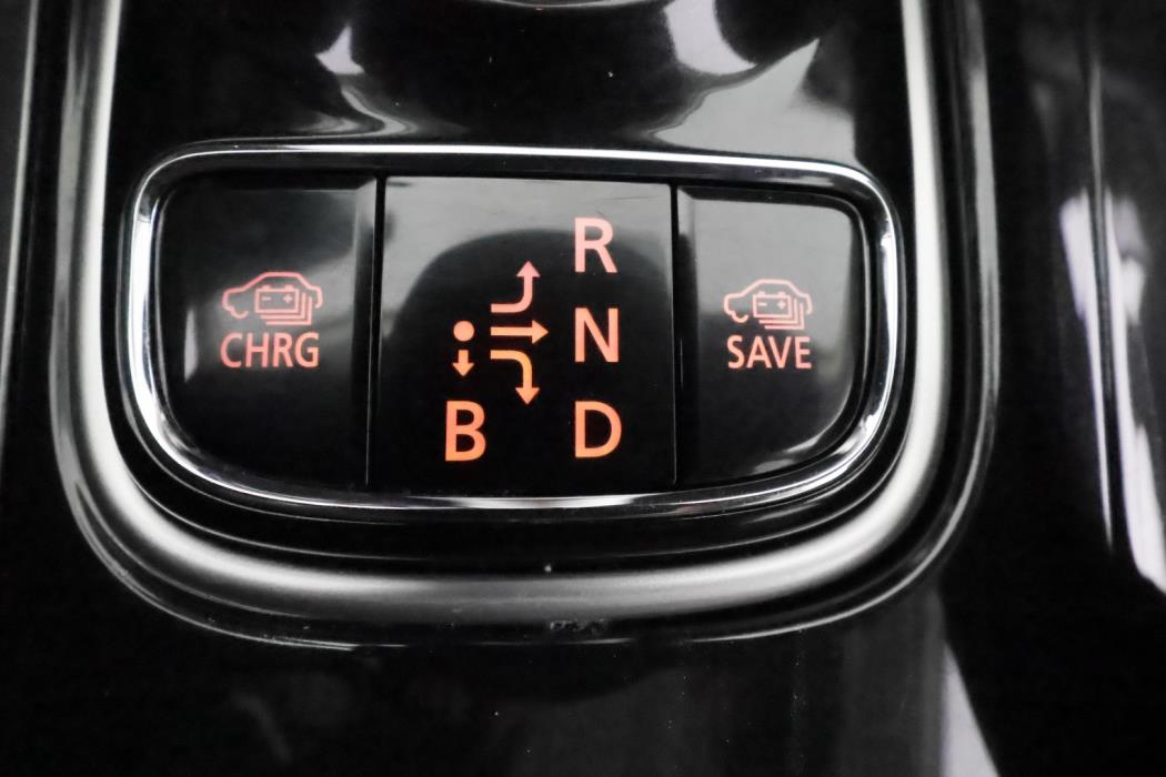 MITSUBISHI Outlander PHEV 2016