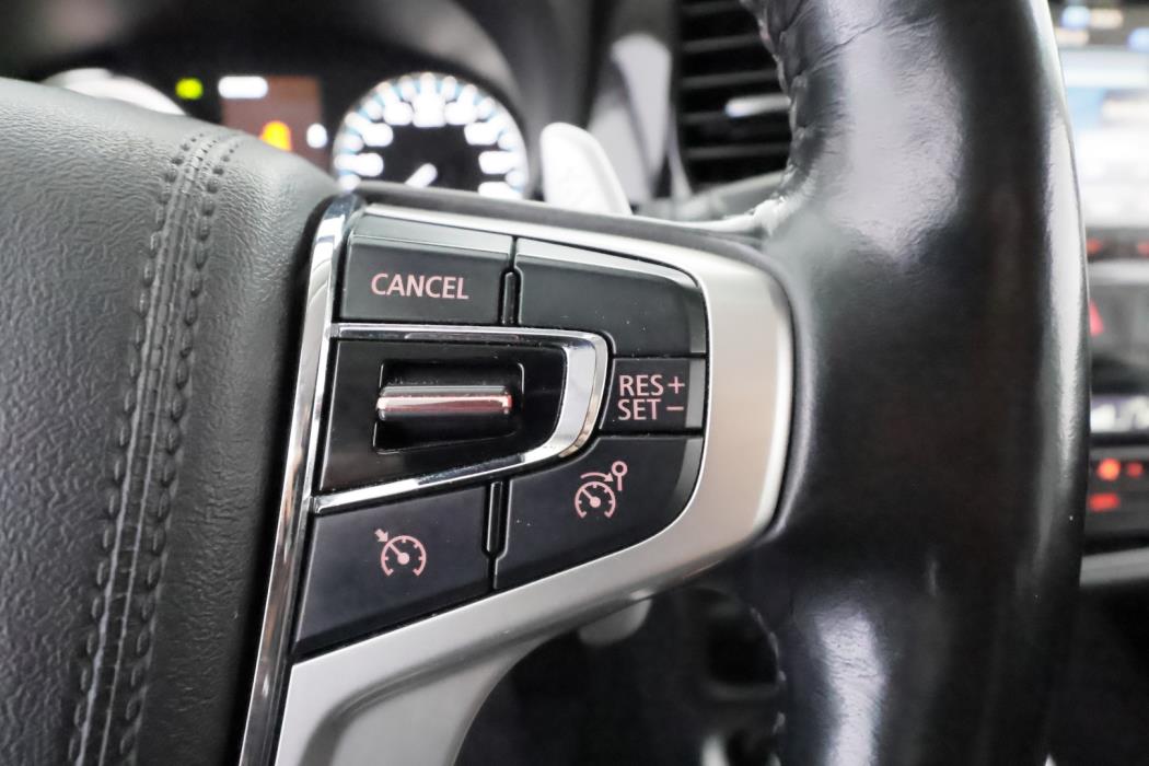 MITSUBISHI Outlander PHEV 2016