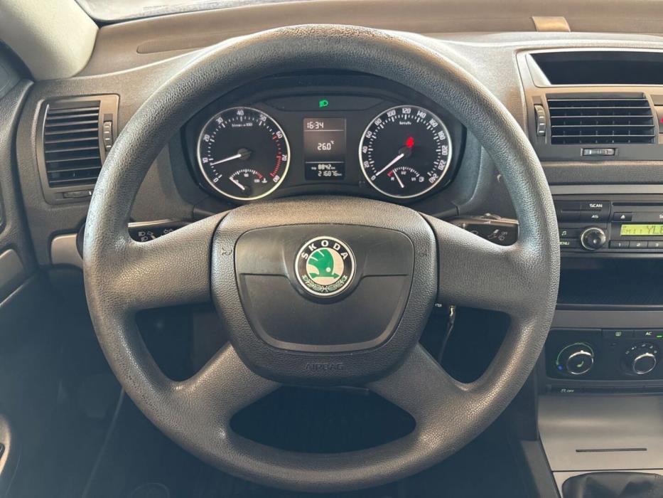 SKODA Octavia 2011