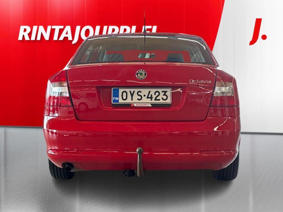 SKODA Octavia 2011