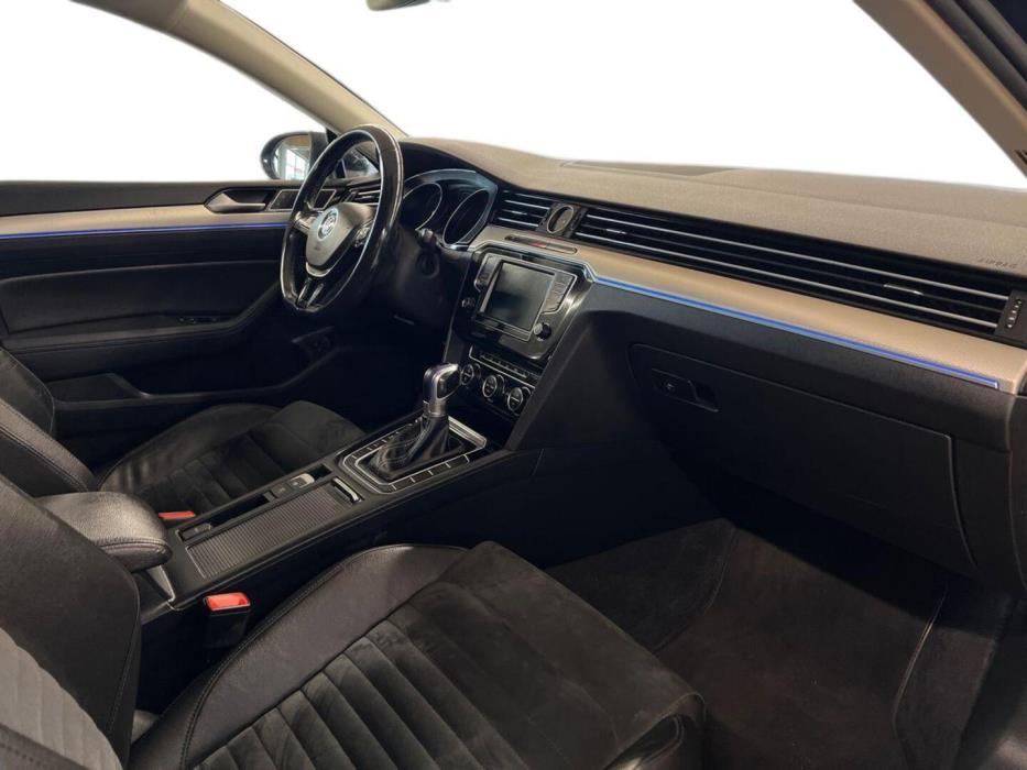 VOLKSWAGEN Passat 2017