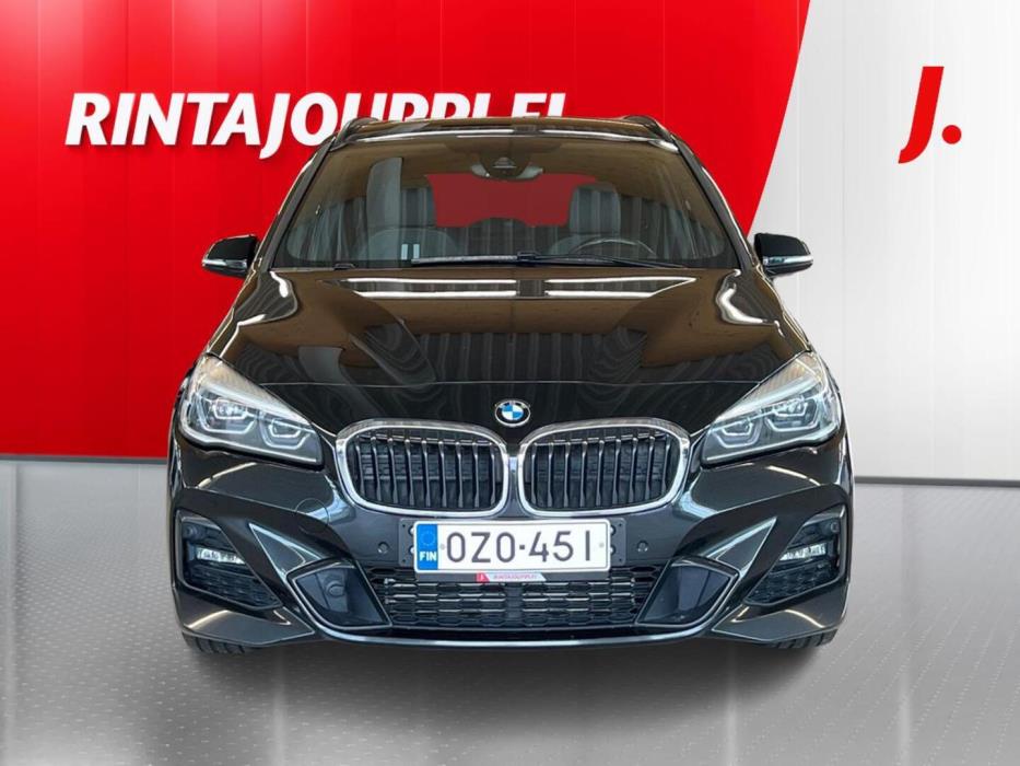 BMW 218 2023