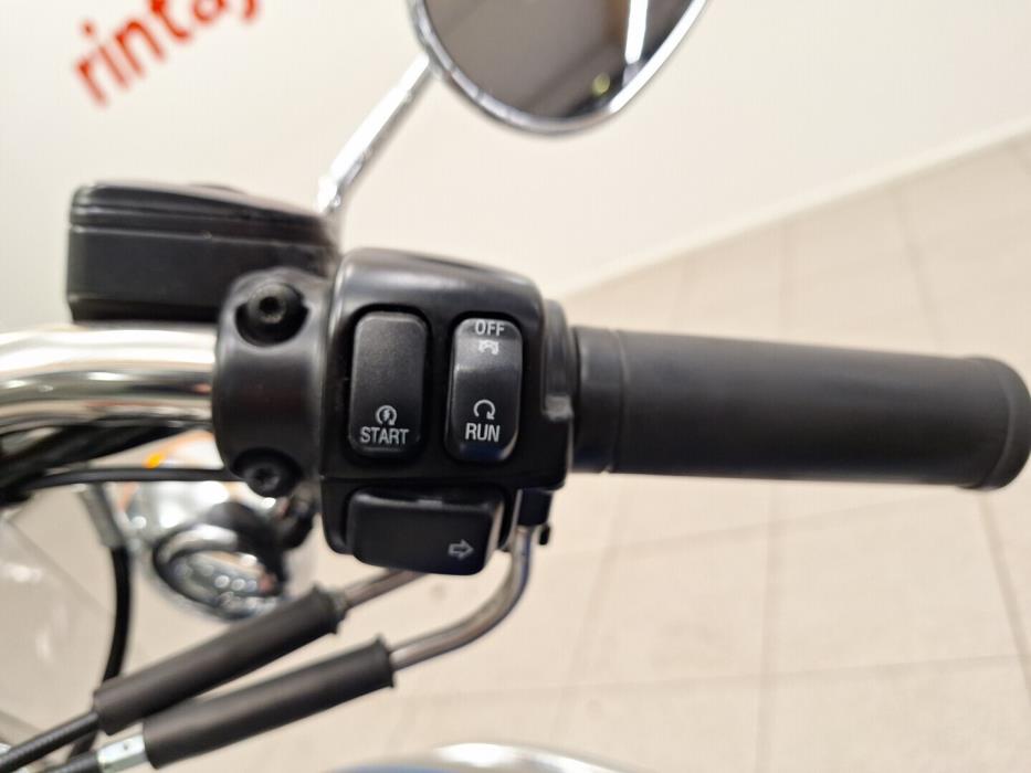 HARLEY-DAVIDSON DYNA 2009