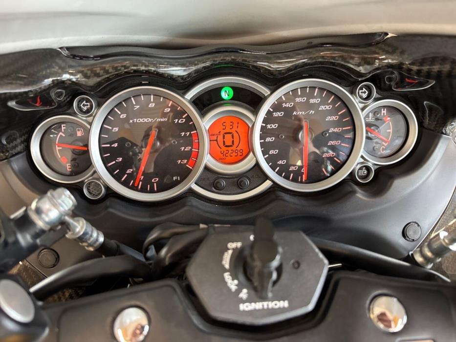 SUZUKI GSX 2010