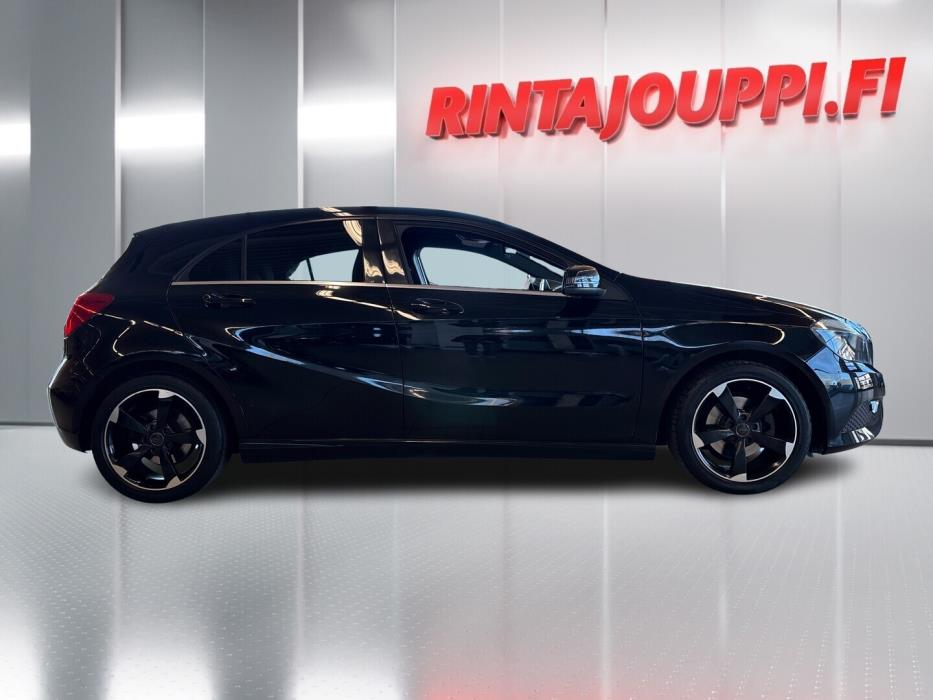 MERCEDES-BENZ A 2013