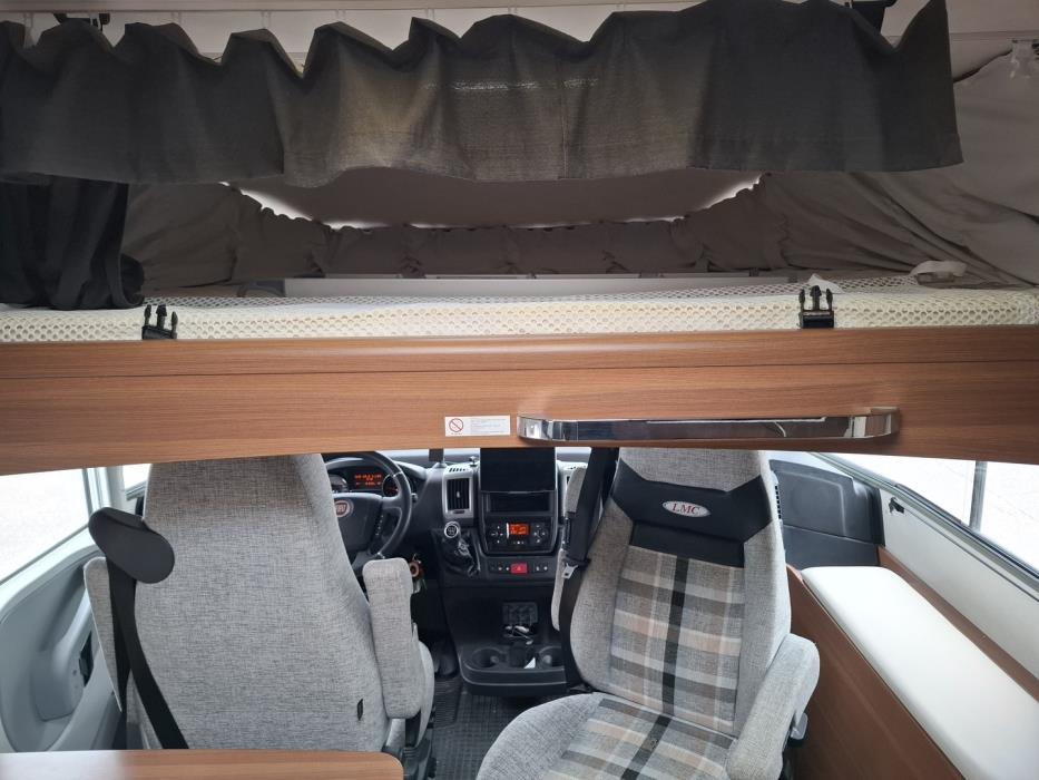 LMC Explorer Blackline i675 G 2015