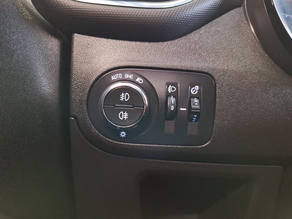 OPEL Crossland X 2018