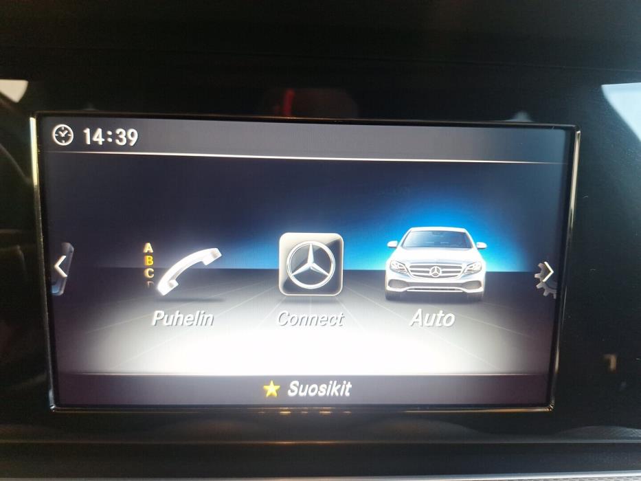 MERCEDES-BENZ E 2020