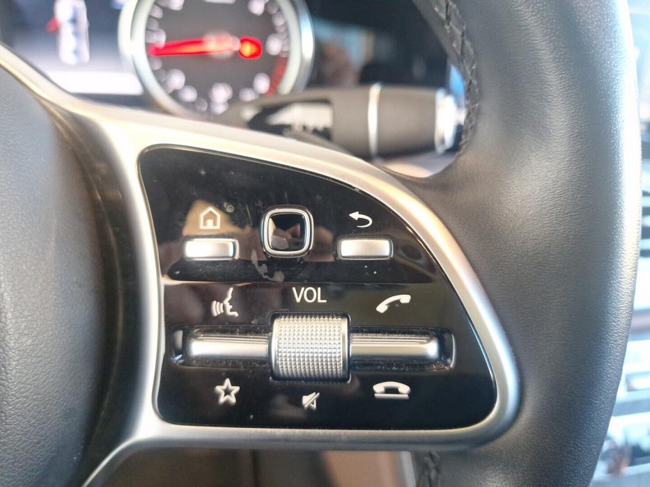 MERCEDES-BENZ E 2020