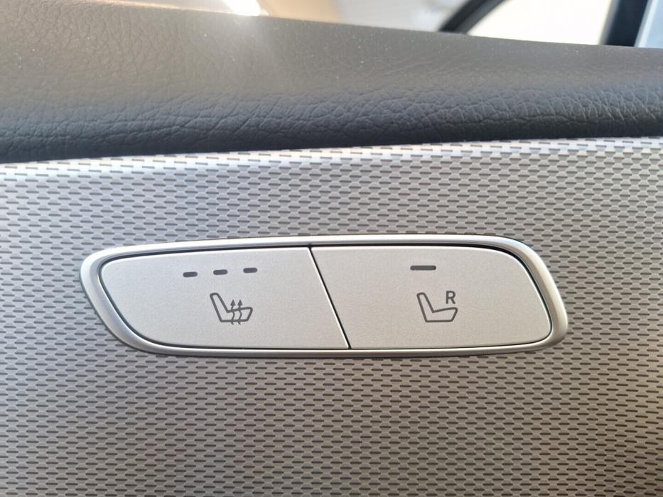 MERCEDES-BENZ E 2020