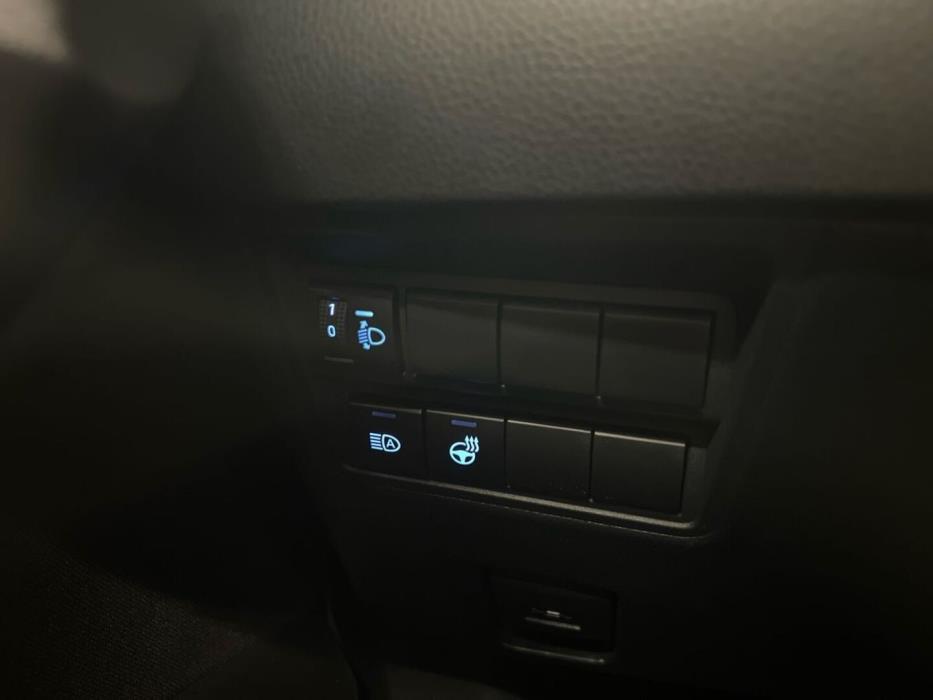 TOYOTA Yaris 2023