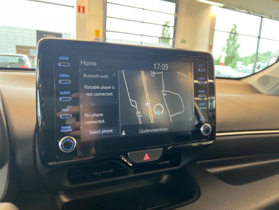 TOYOTA Yaris 2023