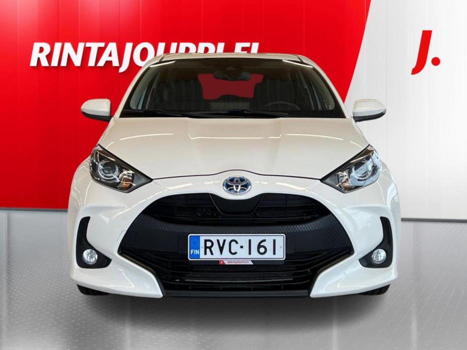 TOYOTA Yaris 2023