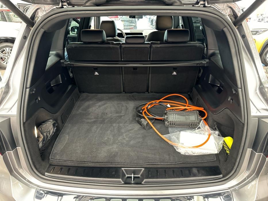 MERCEDES-BENZ EQB 2022