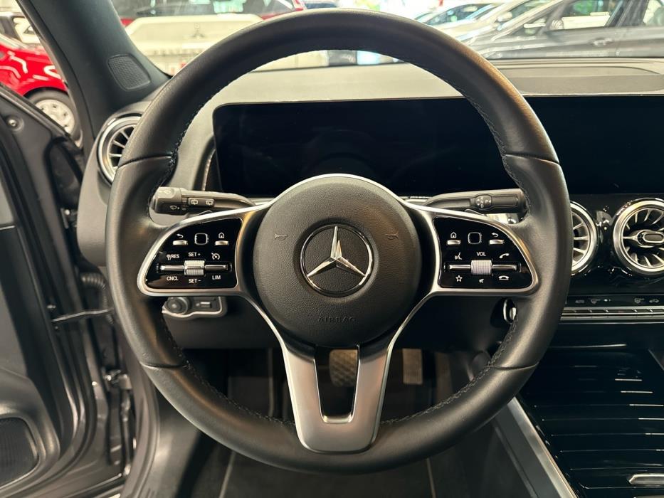 MERCEDES-BENZ EQB 2022
