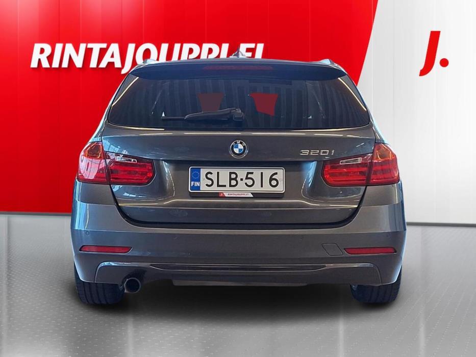 BMW 320 2013