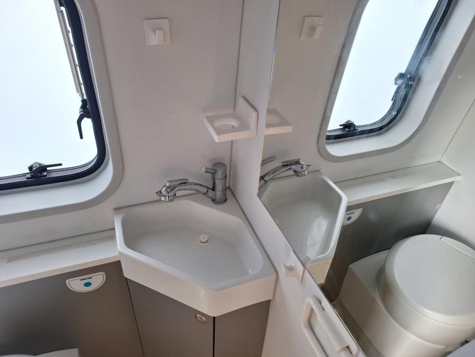 ADRIA Twin 640 SL 2018