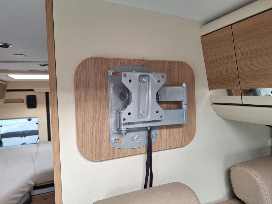 ADRIA Twin 640 SL 2018
