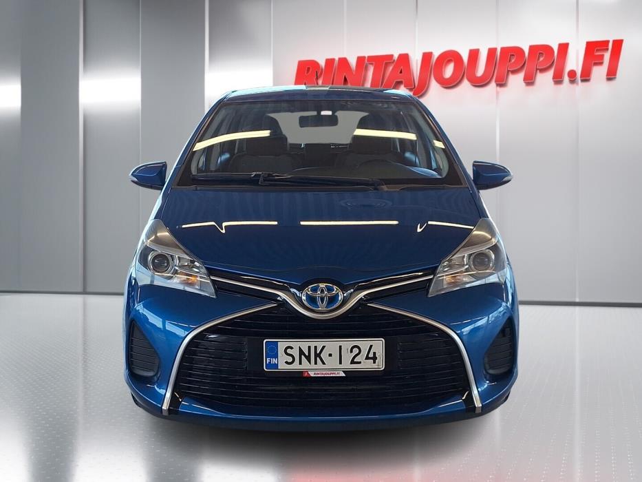 TOYOTA Yaris 2015