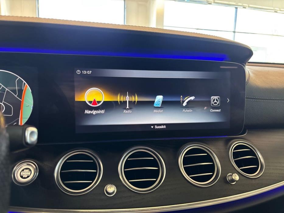 MERCEDES-BENZ E 2017